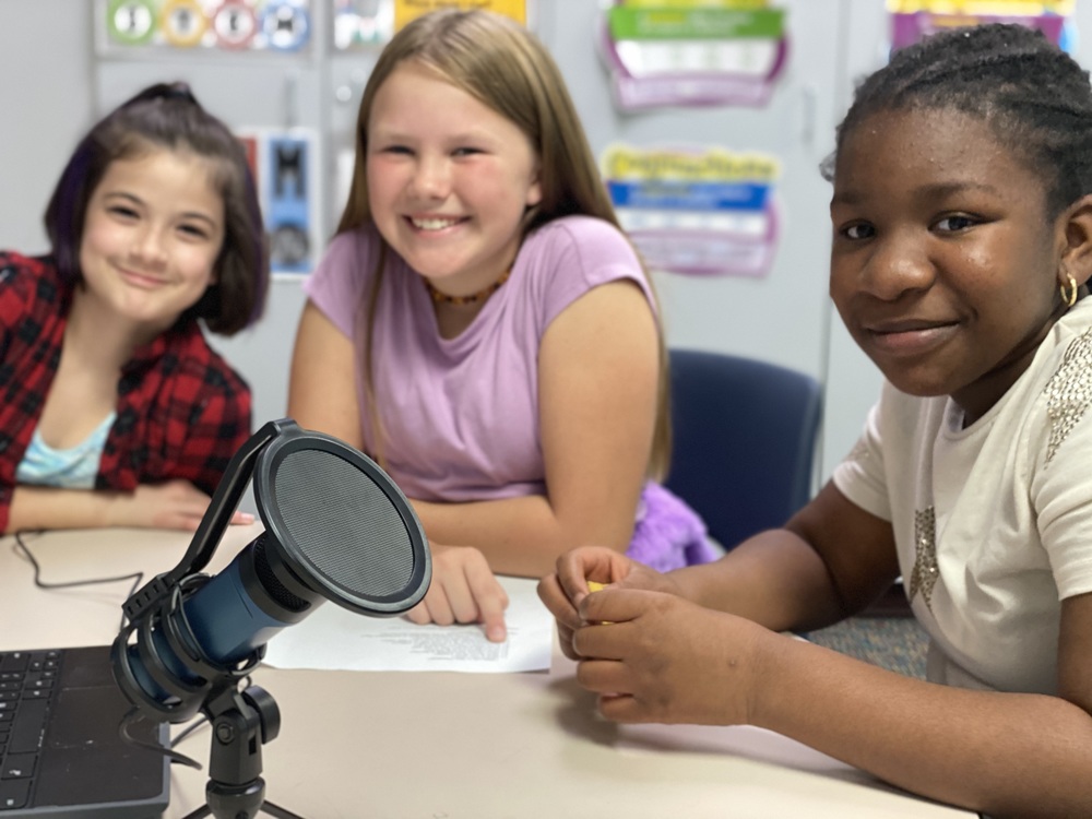 ccquakers's tweet photo. 4th Grade Podcast Hosts -- 'Weir Plainfield' and We're Awesome! https://t.co/fLORW8IbCy https://t.co/QaLXKDtnwx