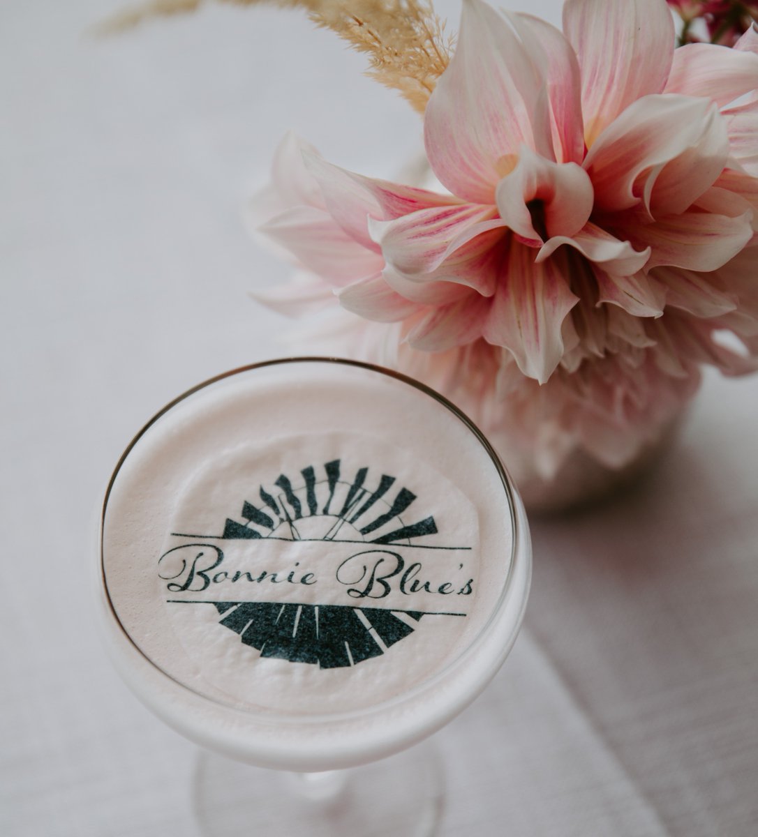 Stand out with your logo on cocktails for your company party! Click the link to start planning your corporate party! 

bit.ly/3flskgs

#corporateparty #companyparty #holidayparty #officeparty