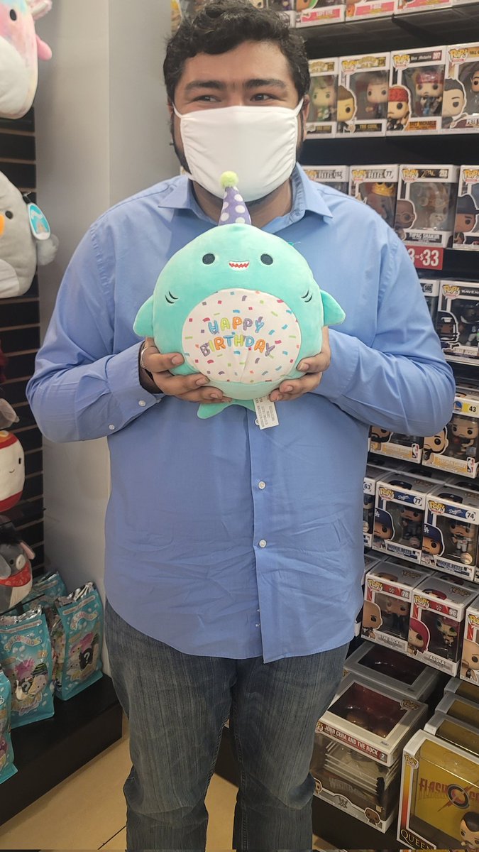 Ballin_Plays's tweet photo. Birthday Sharkie https://t.co/5zvV3LcDWS