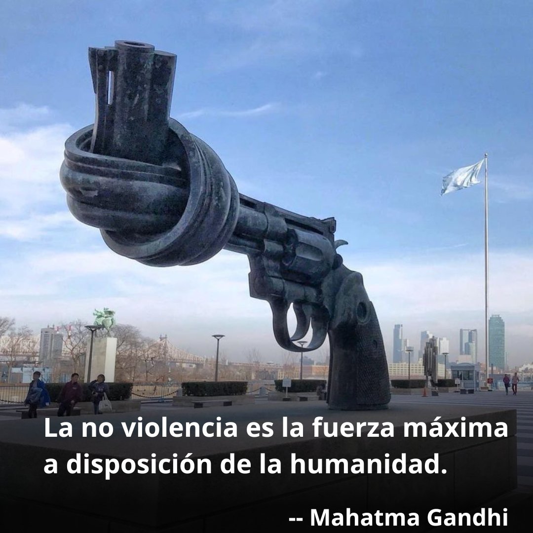 ONU_es's tweet photo. "La no violencia es la fuerza máxima a disposición de la humanidad. Es más poderosa que el arma de destrucción más potente ideada por el ingenio humano". -- Mahatma Gandhi. 

El 2 de octubre es el #DíaDeLaNoViolencia: https://t.co/alfAqk7zki https://t.co/P6lm8jf5Gw