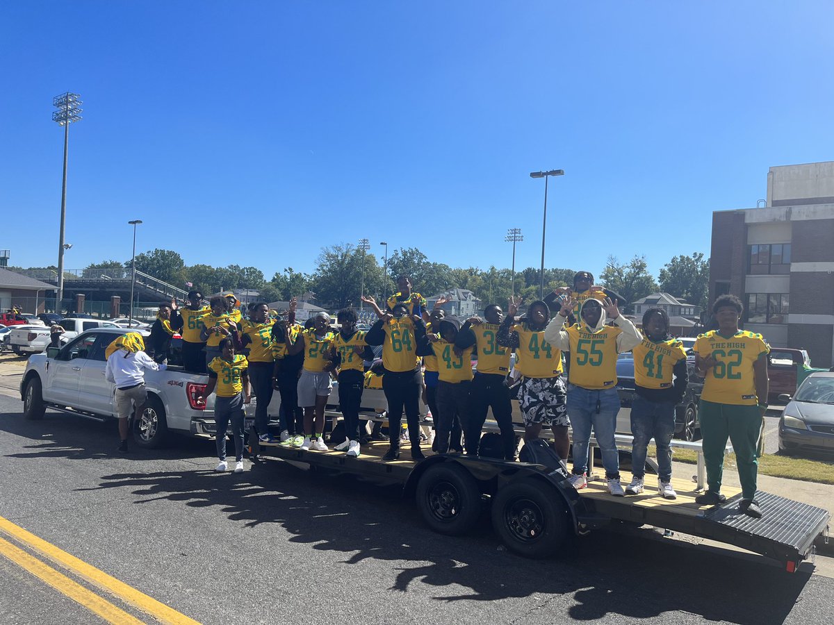 Big Shoutout to Deal Brothers Trailers for the ride in style for THE high school's homecoming parade.  If you are looking for a trailer of any kind they are your go to spot.  Tell them the Warriors of Central High sent you.