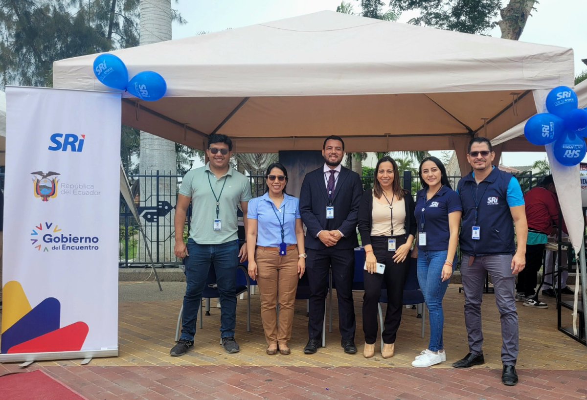 johnny_firmat's tweet photo. Feria de Emprendedores de #SantaElena organizada por Gobierno del Encuentro, contó con la visita de autoridades de @BanEcuadorBP @FinanzasEc @CONAFIPS. 

#SRISantaElena participó con un stand de atención a la ciudadanía: #FacturaciónElectrónica, #RUC, Claves, entre otros. https://t.co/87eCwmNRRB