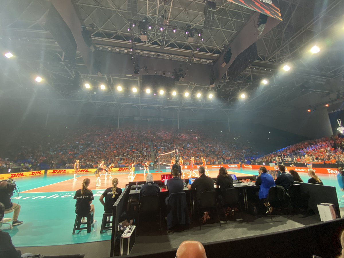 Het is deze dagen smullen bij topsport events in Nederland. De absolute wereldtop in actie! 🟠

Van de Markthal naar GelreDome en van padel naar volleybal. 

Let’s go!🇳🇱