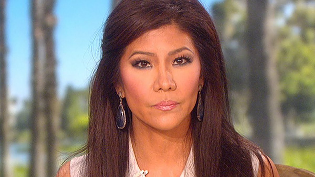 Brian_Scally's tweet photo. Julie Chen: “Thank God right now or I will take away your $800,000” #BB24 https://t.co/b9SMFe9IrO