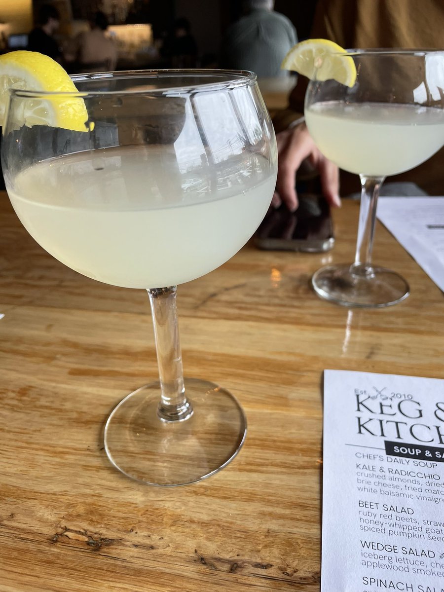 This drink is the Bees Knees 🐝😉#beeskneesweek <a href="/BarrHillGin/">Barr Hill Gin</a>