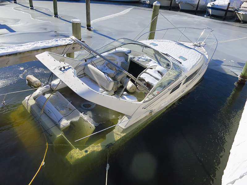 It's that time of year again. Before the mercury dips below freezing, you need to winterize your engine or risk missing next year’s boating season. #TheLog #winterizingyourboat #winterboating #BoatUS
thelog.com/news-departmen…