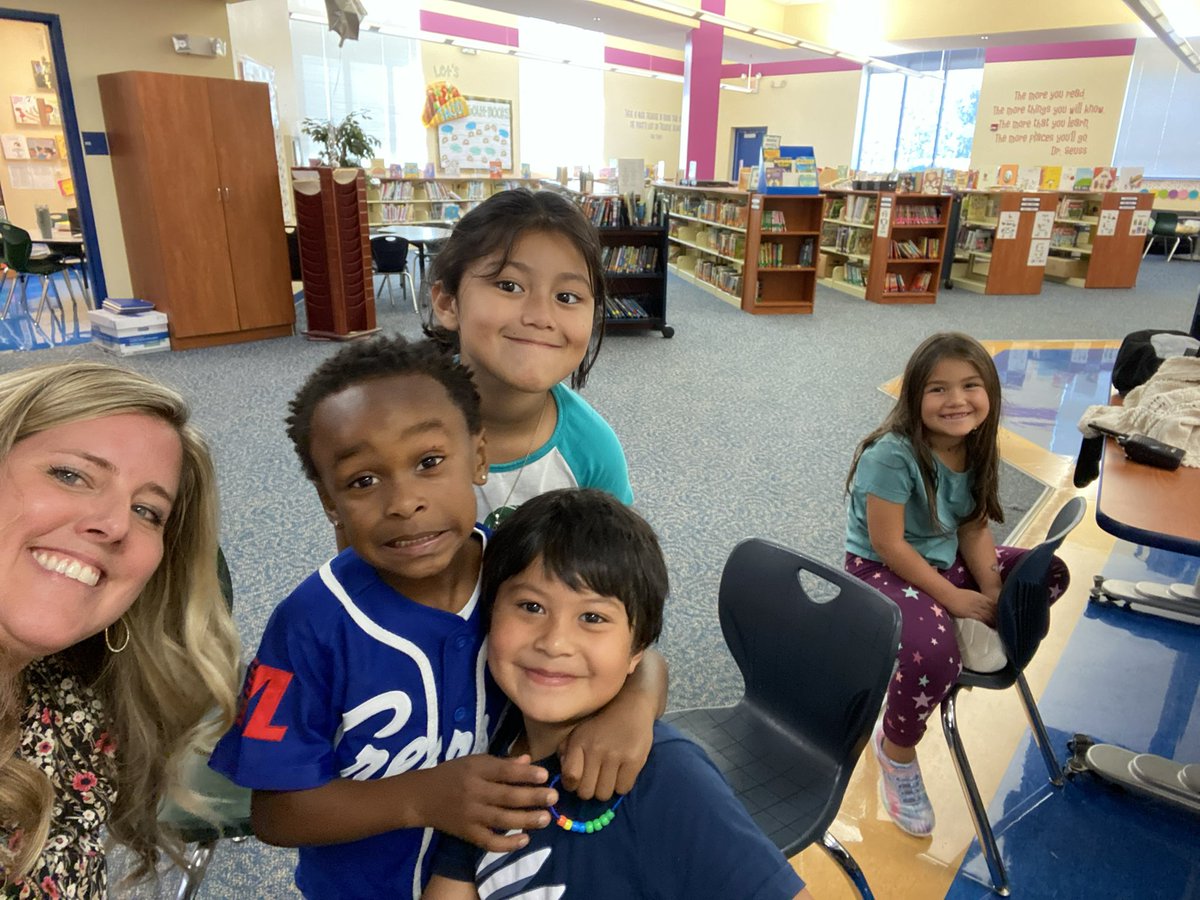 KennethRoumpos's tweet photo. Visited @HENDeagles today to be interviewed by students and also had the privilege to be present for five students being celebrated for positive office referrals! A great way to end the week. @limbohr https://t.co/tFuSaEE2Sy
