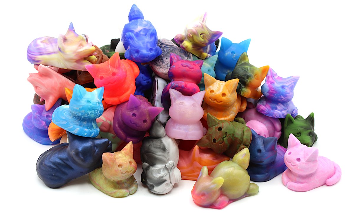 Neotori_Toys's tweet photo. Todays inventory drop might be live, but the fun doesn't stop yet! :3

Follow and retweet for a chance to win this stack of 54 flop Chonkies. Most have either bubbles or rough trims. And every single one is still lovable. ❤️
More details below.

#neotori #furry #cute #chonk4life https://t.co/BRWb0YFih9
