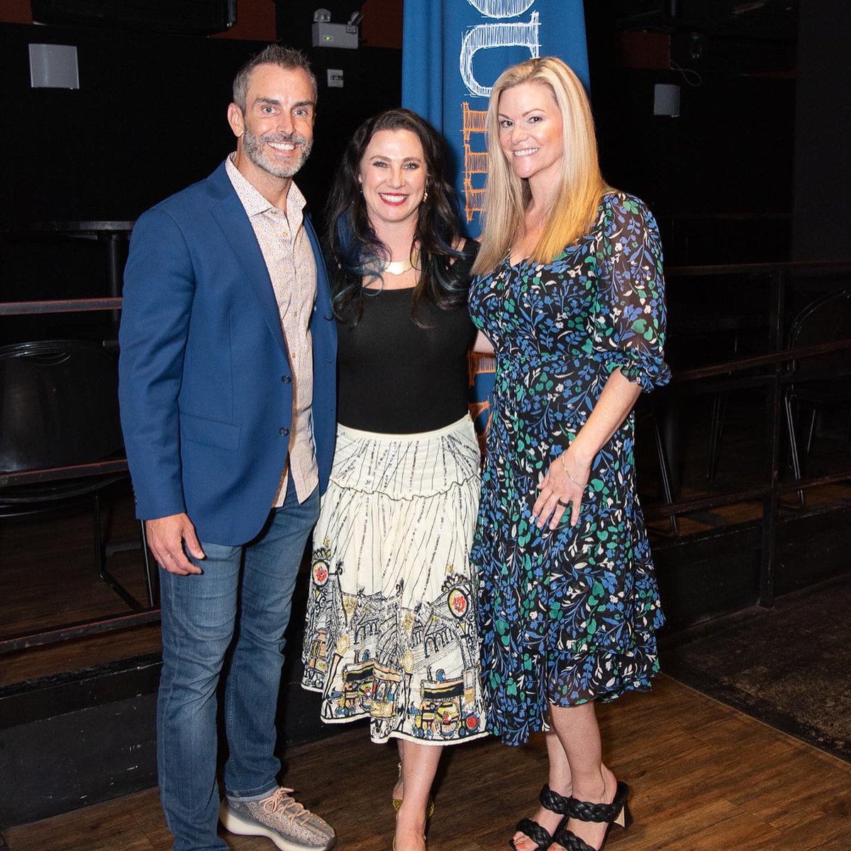 melanietc's tweet image. About last night… @cadredc #YOUniversity was magical! Lovely humans, tough (but important) topic, deep conversations, many hugs, and tons of laughs! Thanks to @sherrywalling for sharing your wisdom and heart with us. 🙏🏻💙🧡 #TouchingTwoWorlds #UnNetworking 

📸: @vithayaphoto