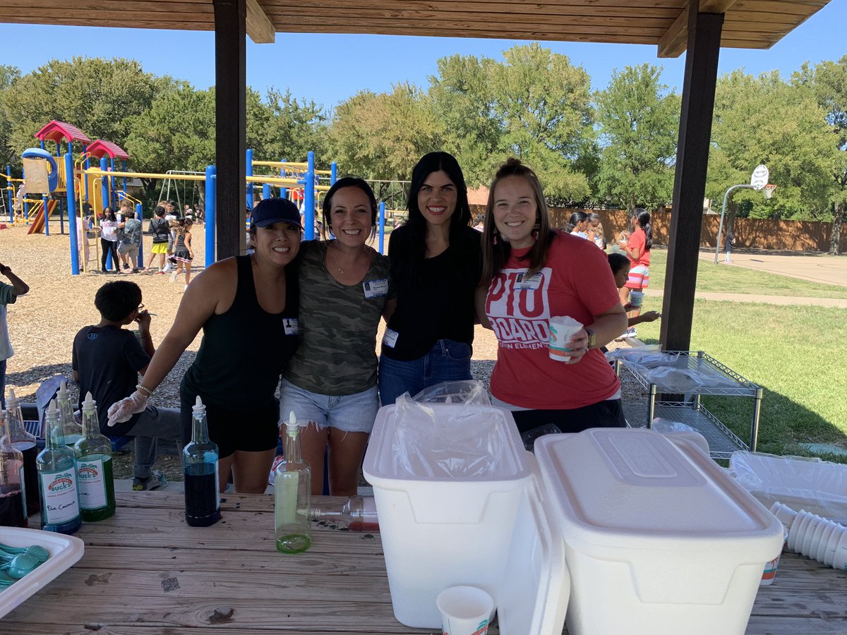 MrsHenegarCISD's tweet photo. THANK YOU, @AustinCISDPTO for helping with our House celebration! We appreciate all you do for us! #AustinOurStory https://t.co/4EzcEwIGE5