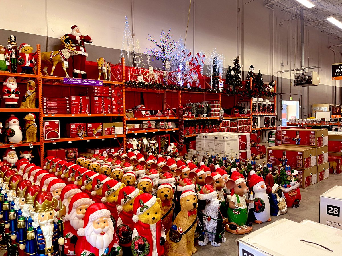 Hays585's tweet photo. It’s beginning to look a lot like Christmas! @SteenburgenJeff https://t.co/HVcgsB9O7q