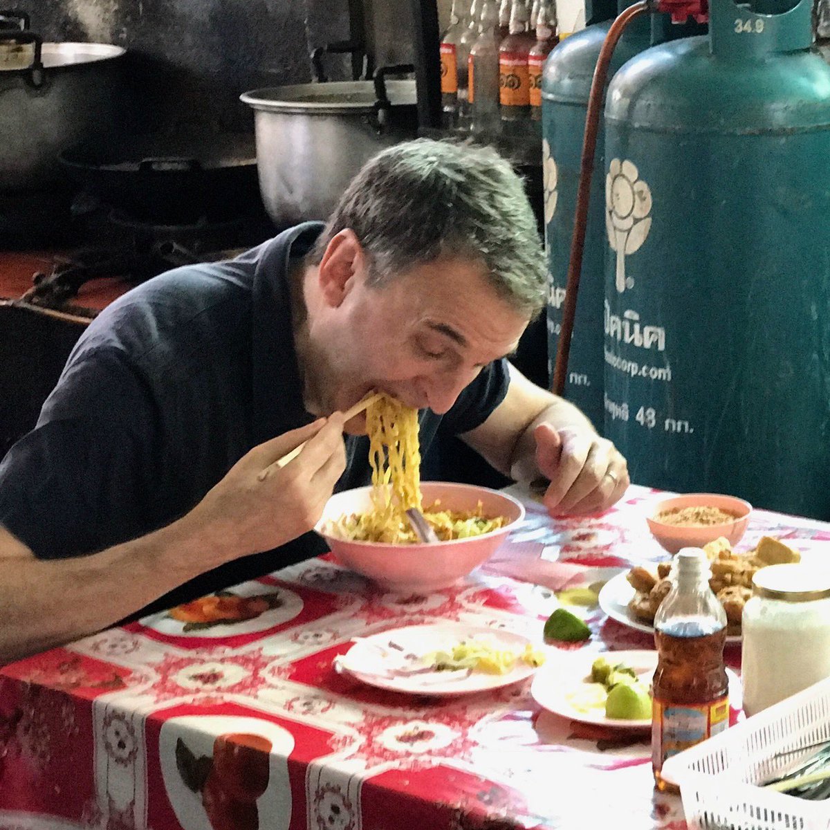 Phil Rosenthal tweet media