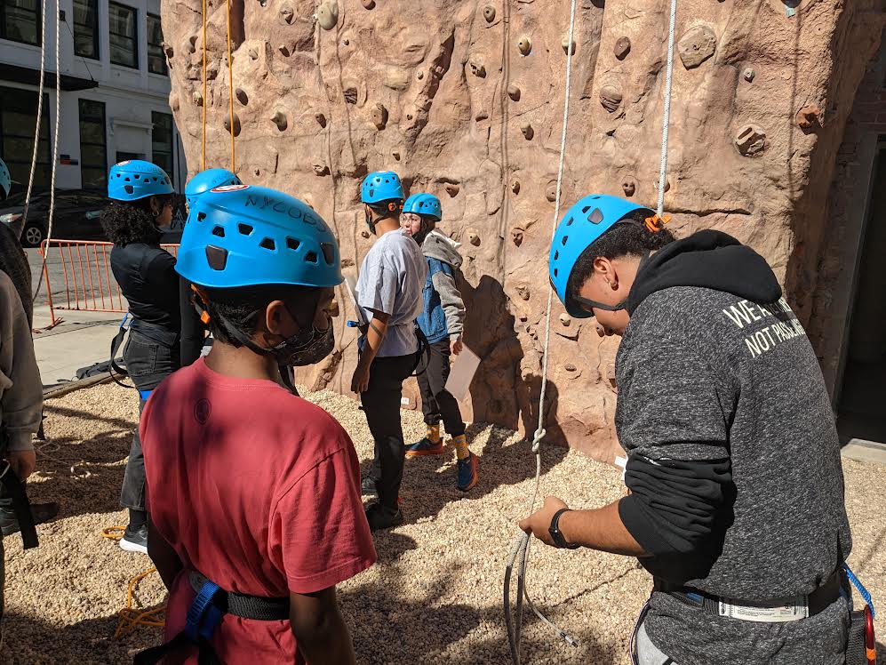 NYCOutwardBound's tweet photo. That's a wrap on our first week of fall #climbing programs! It's always exciting to see our students step outside of their comfort zones and accomplish more than they thought possible. 🧗‍♂️ https://t.co/ZX9ot3NmYQ