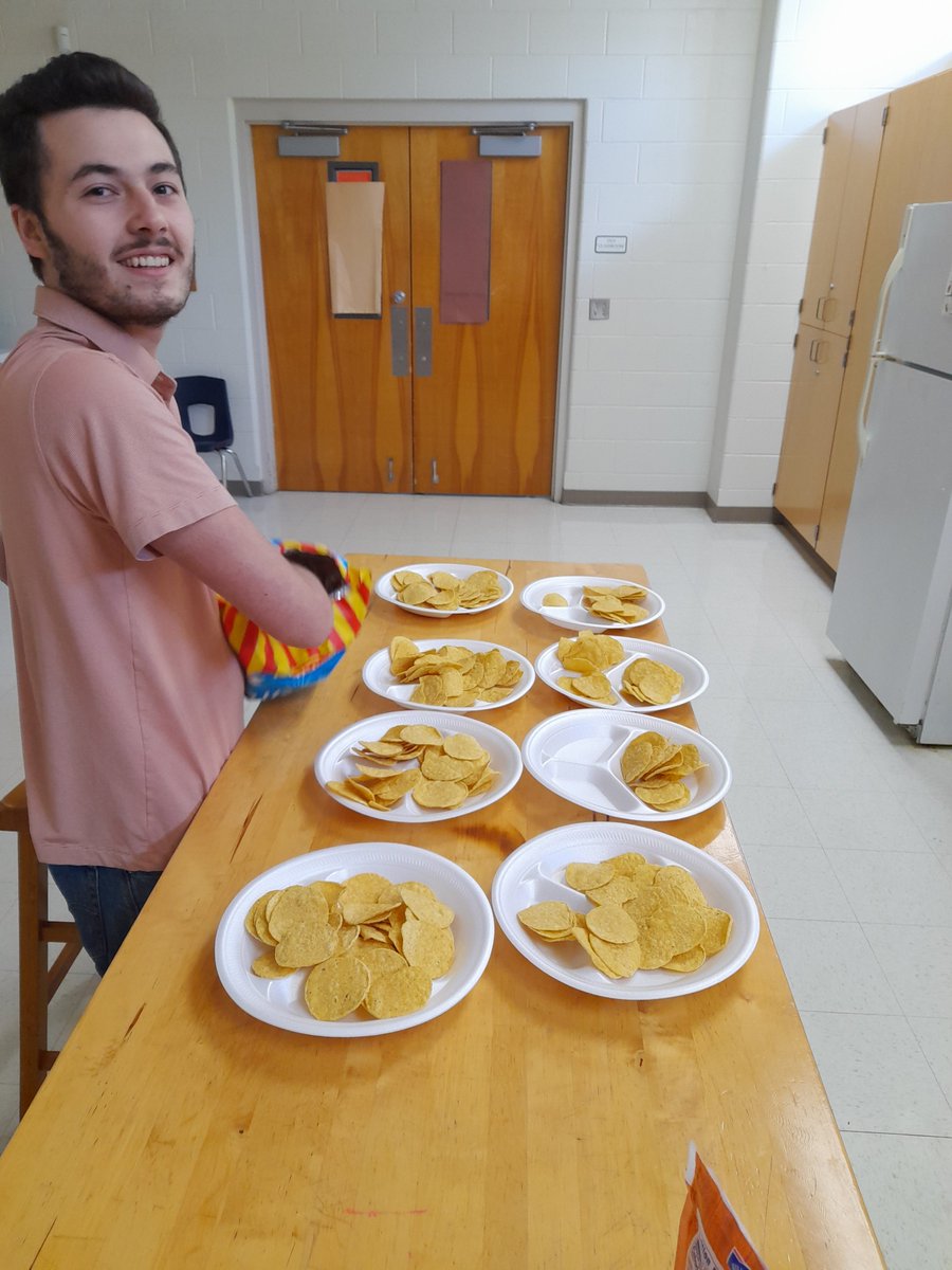 NISD_Tim_Shuff's tweet photo. Fridays are great when spent with friends. In TL Phase 3, we bond over the experience of preparing and sharing snacks (today's choice: nachos) @NISDReddix https://t.co/CeklYqWVio
