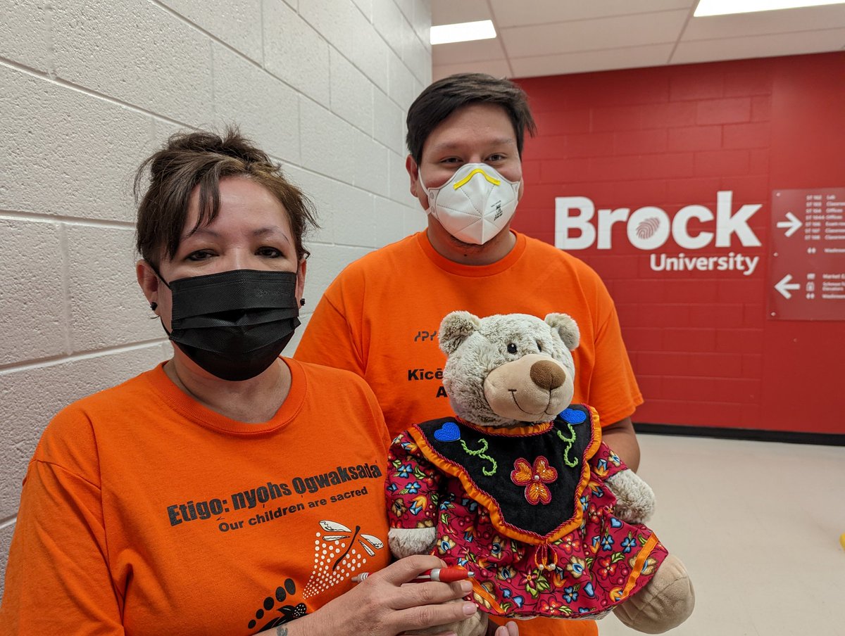 So grateful for our #Brocku colleagues, Lyn Trudeau and Bobby Henry to share their knowledge, experiences, insights, and time with Entiohahathe’te Brock’s Reconciliation Ambearrister 

brocku.ca/pedagogical-in…