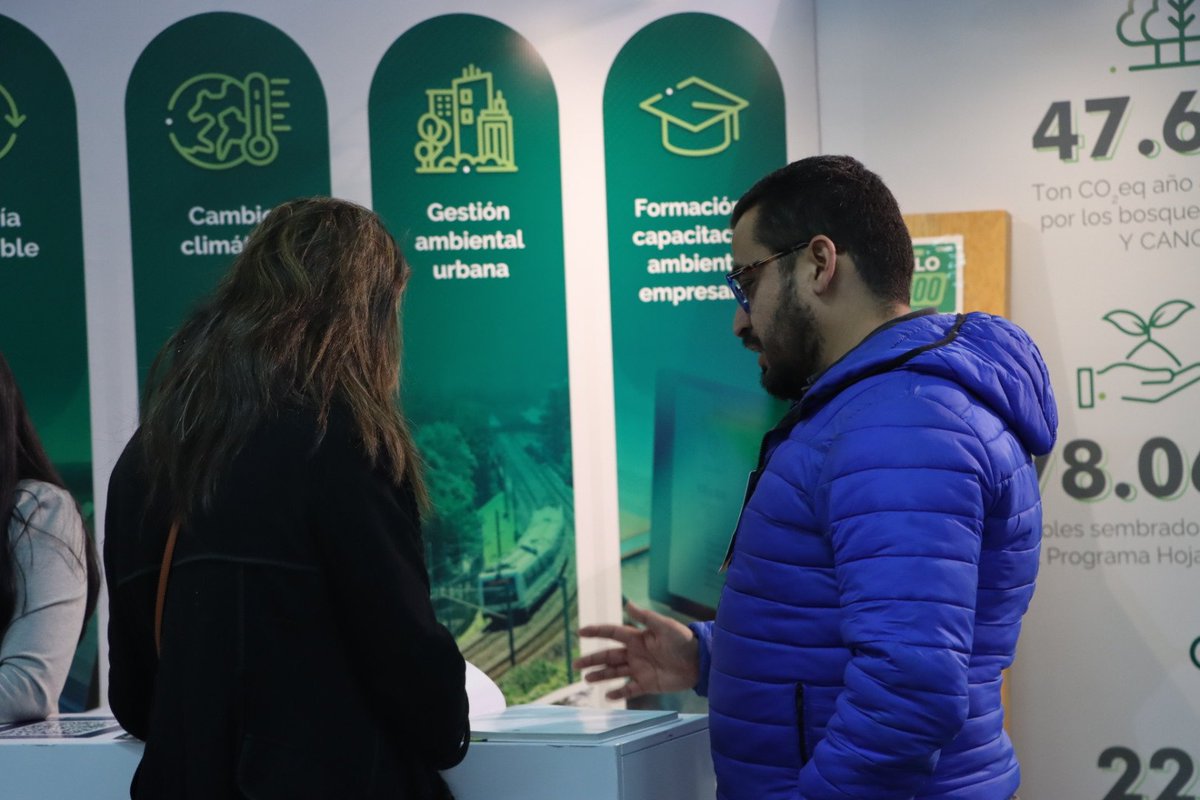 CAEMcorporacion's tweet photo. Vivimos con intensidad el último día de #Fib2022 en Corferias con la visita de varias empresas a nuestro stand que han decidido apostarle a incentivar buenas prácticas que promuevan un mundo sostenible para todos. https://t.co/70NElBLb2U