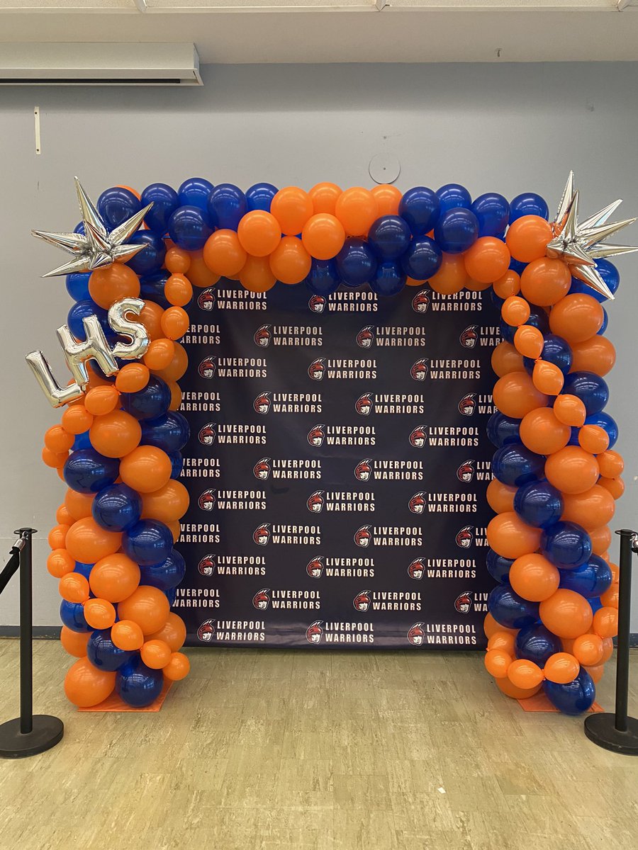LpoolStudentAct's tweet photo. Getting ready for the LHS Homecoming Dance!! @BrettRWoodcock @LHSTheLifeguard https://t.co/kX60zDZfaY
