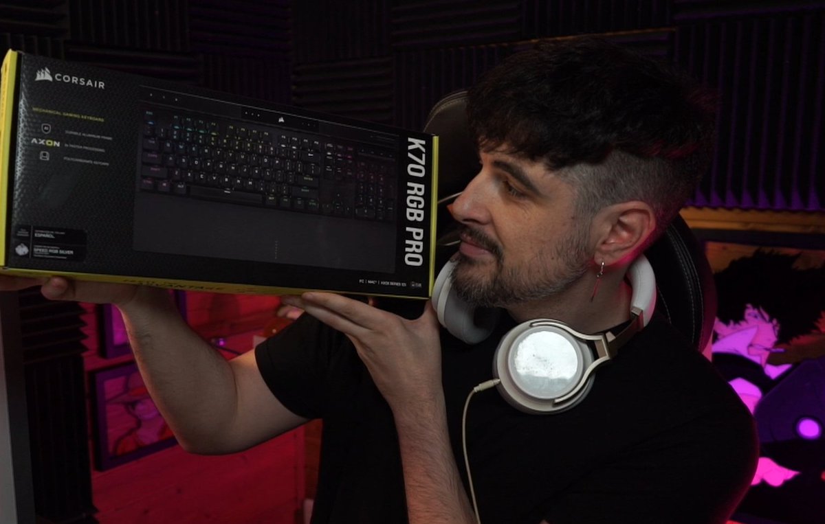Garmy87's tweet photo. ¡Nuevo SORTEO de #CORSAIR! 🥳

¡Si queréis GANAR un TECLADO K70 RGB PRO participad! 

- CHERRY MX SPEED RGB SILVER.
- Teclas de policarbonato.
- Cuadro de aluminio.

Para participar ⤵
1️⃣ RT +❤️.
2️⃣ Sigue a 
@CorsairSpain
 
⏰ Fecha límite 07/10. https://t.co/esAzY58rRA