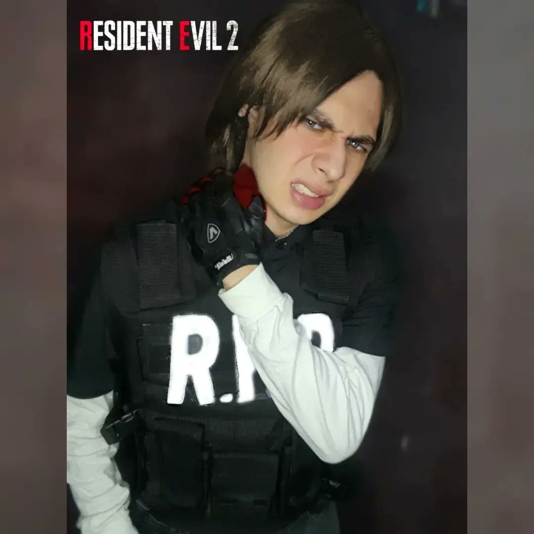 RPD42 Cosplay - Sofie as Jill Valentine in her Resident Evil 3