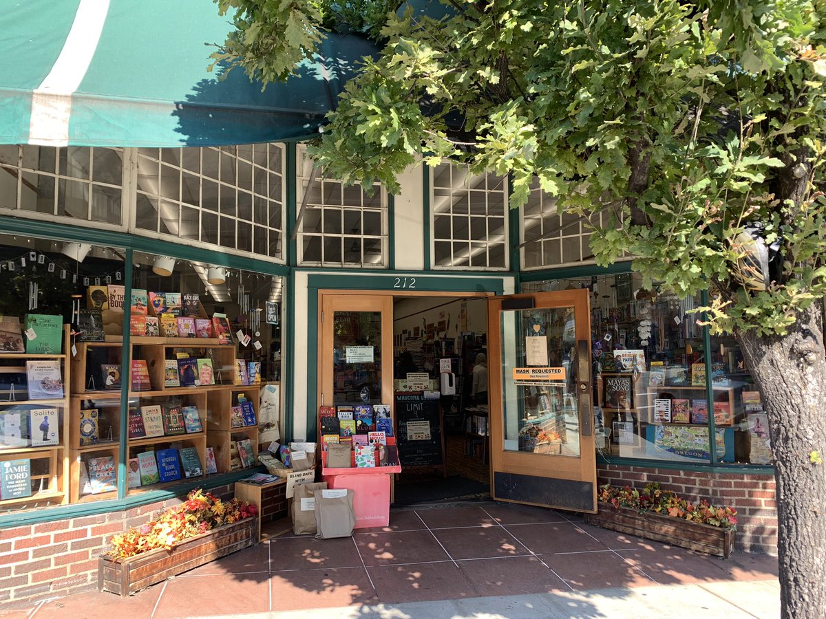 WriterAPage's tweet image. I spy some beautiful books. 📚🏔💕Thanks for supporting Native authors and illustrators Waucoma Bookstore!❤️🤍💛🖤@MichaelaGoade @ByChristineDay @CynLeitichSmith @waucomabooks #NativeTwitter #nativekidlit #nativeauthors