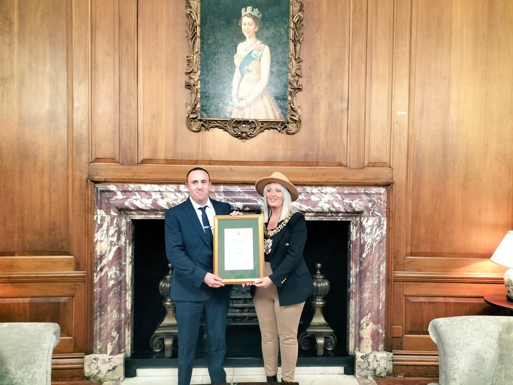 Huge thanks to <a href="/LordMayorOfMcr/">Councillor Carmine Grimshaw</a> for giving <a href="/BenMoorhouse_/">Ben Moorhouse</a> an award for his amazing walk from London to Manchester to raise money for <a href="/kmfoundation26/">The Kallipateira Moorhouse Foundation</a> which supports the <a href="/tommys/">Tommy's</a> research centre. It was an honour to be there with Ben.