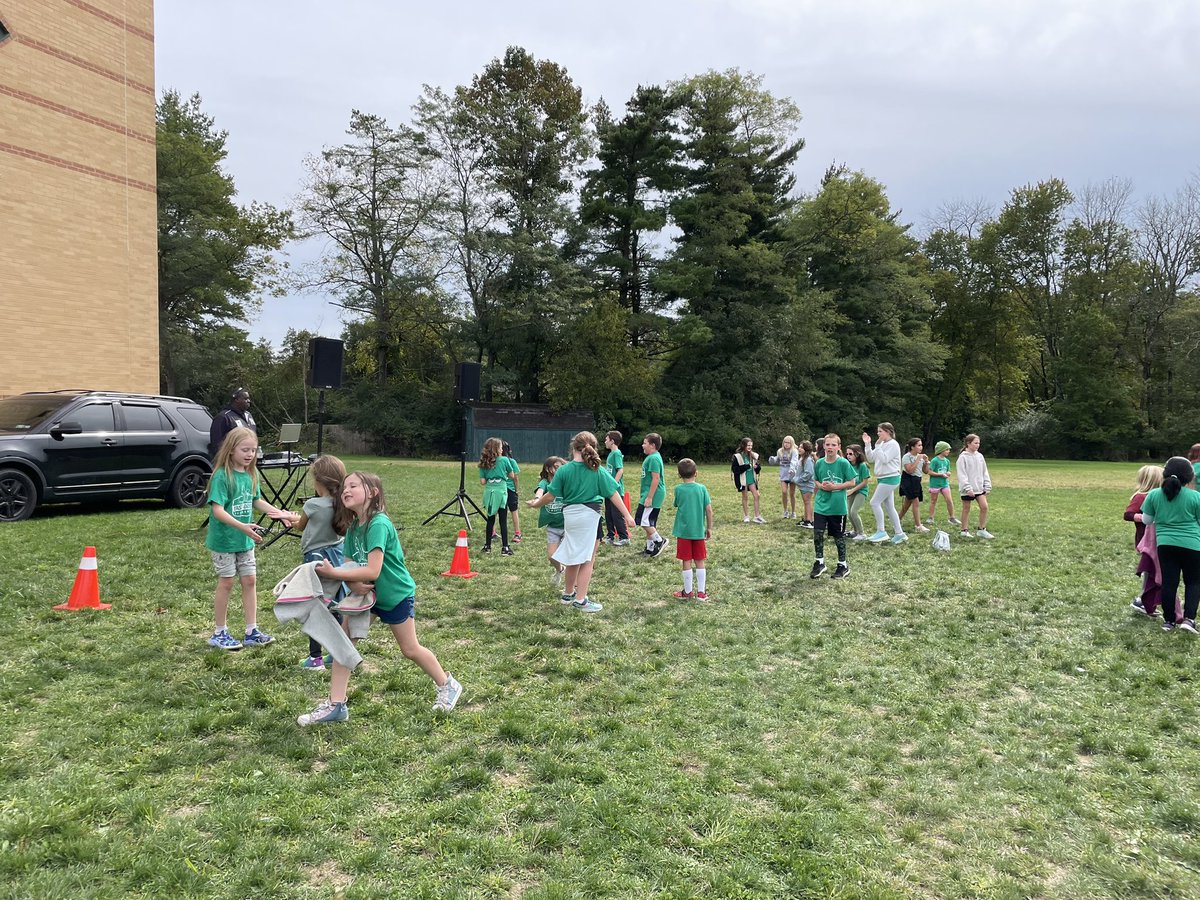 MissKForeman's tweet photo. From our Fun Run this morning, to a recess dance party, to a Dino Run, the “Fantastic Fast Foremans” had a great day! https://t.co/RYBjHr8jYI