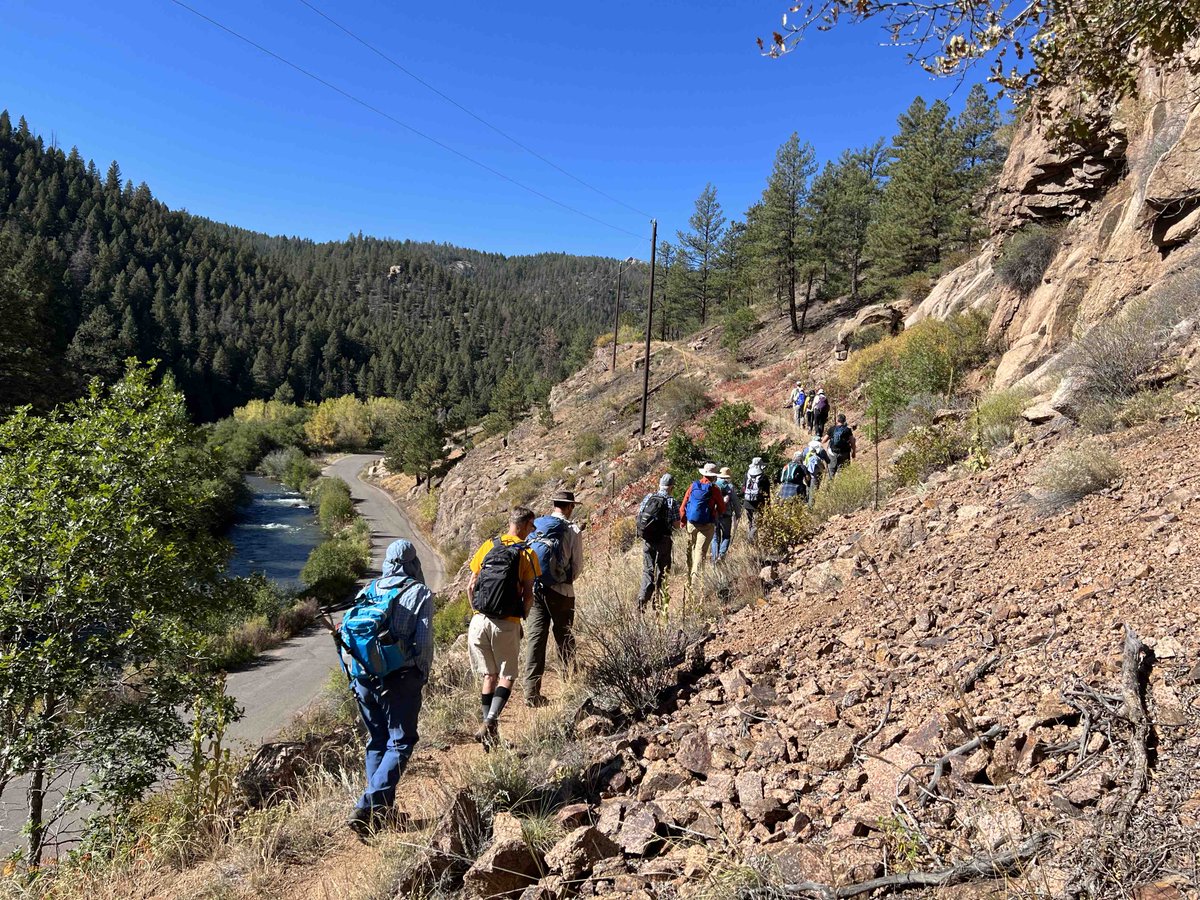 Wildconections2's tweet photo. We’re excited to have completed our first ever Climate &amp; Forest Ecology Educational Hike!

The chart shows temp &amp; humidity records for 1 of our data loggers over 3 weeks above the S Platte River.

For more info on our climate resiliency project, go to https://t.co/x64qHMuxoP https://t.co/TZQHwPk1zO