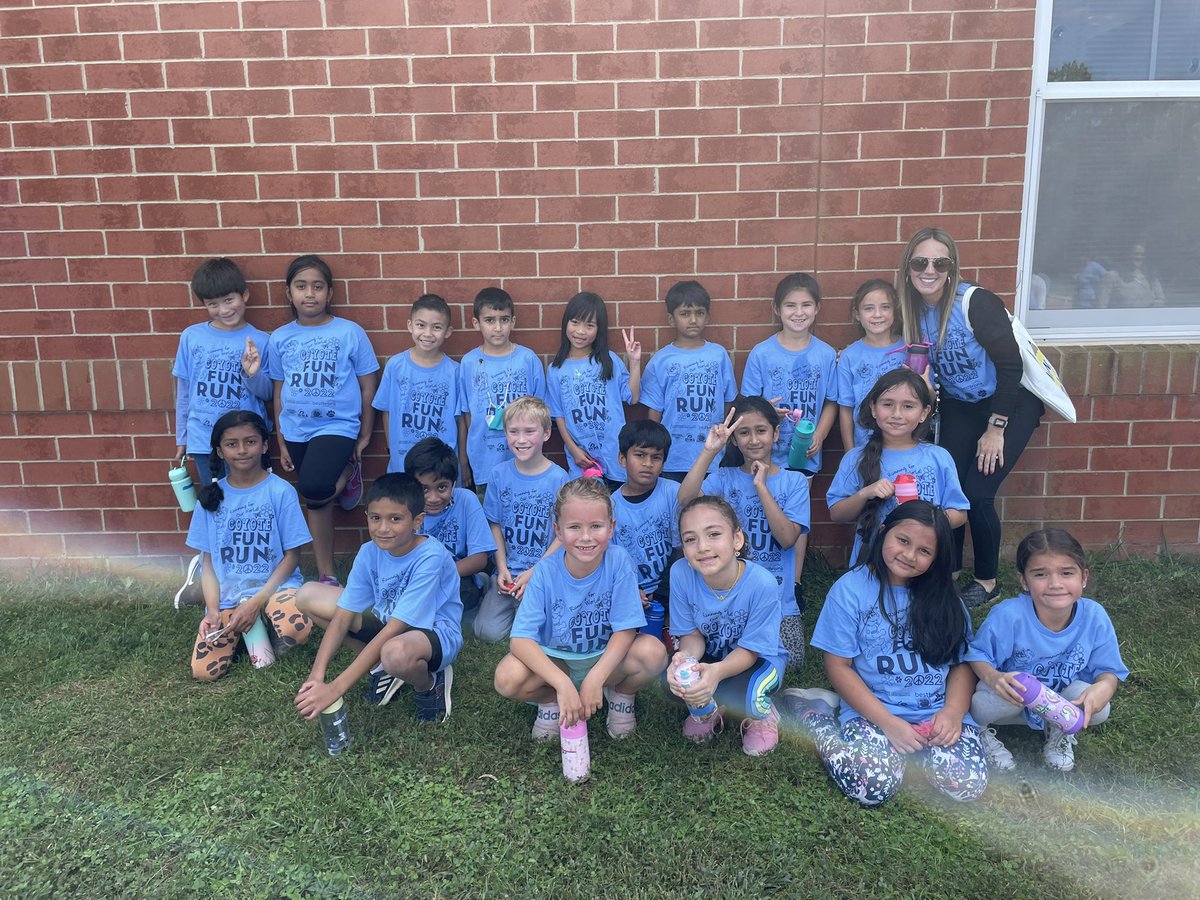 MsNarkevic's tweet photo. We had the best time at our RLC fun run yesterday! @RLC_Coyotes https://t.co/WLLH6go9Kz