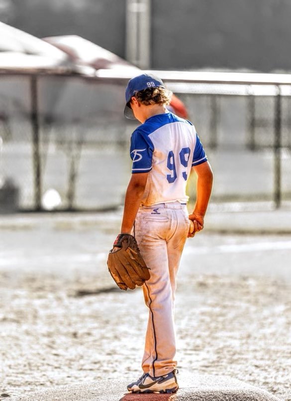 hnadcock's tweet photo. This young Driller has left it all on the field. Great effort, proud of you young man! https://t.co/Wz6gOwOPPp