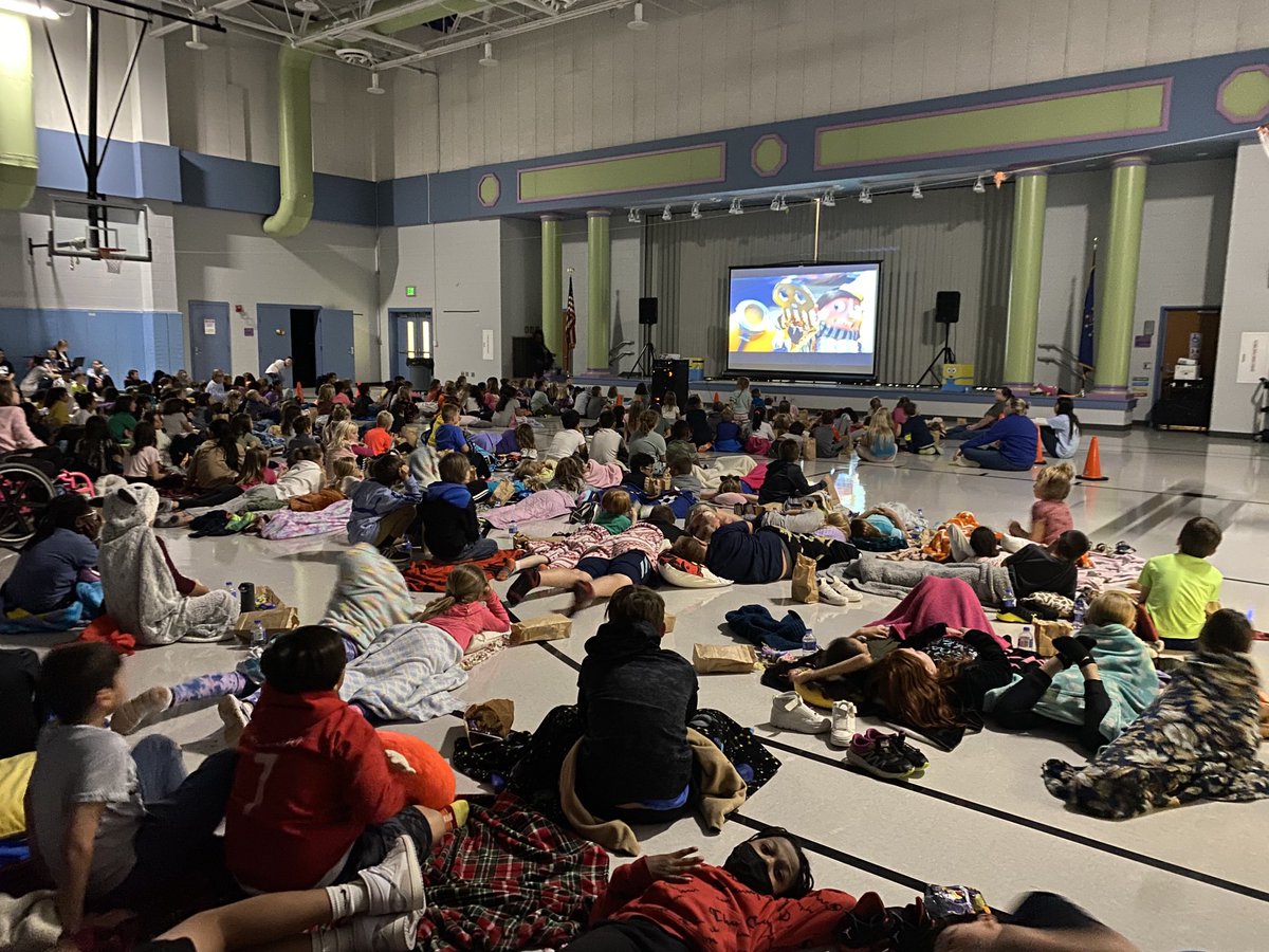 An Awesome after school movie night! Over 300 students in attendance! #lovemyHawks #minionsandCru ⁦<a href="/TSCSuper/">Tippecanoe School Corporation</a>⁩ ⁦<a href="/14cfraley/">Christy Fraley</a>⁩