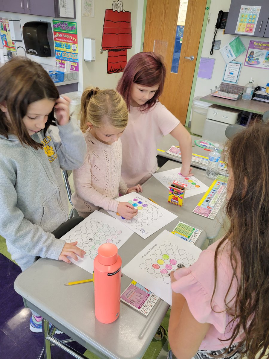 Mrs. Etzel tweet media