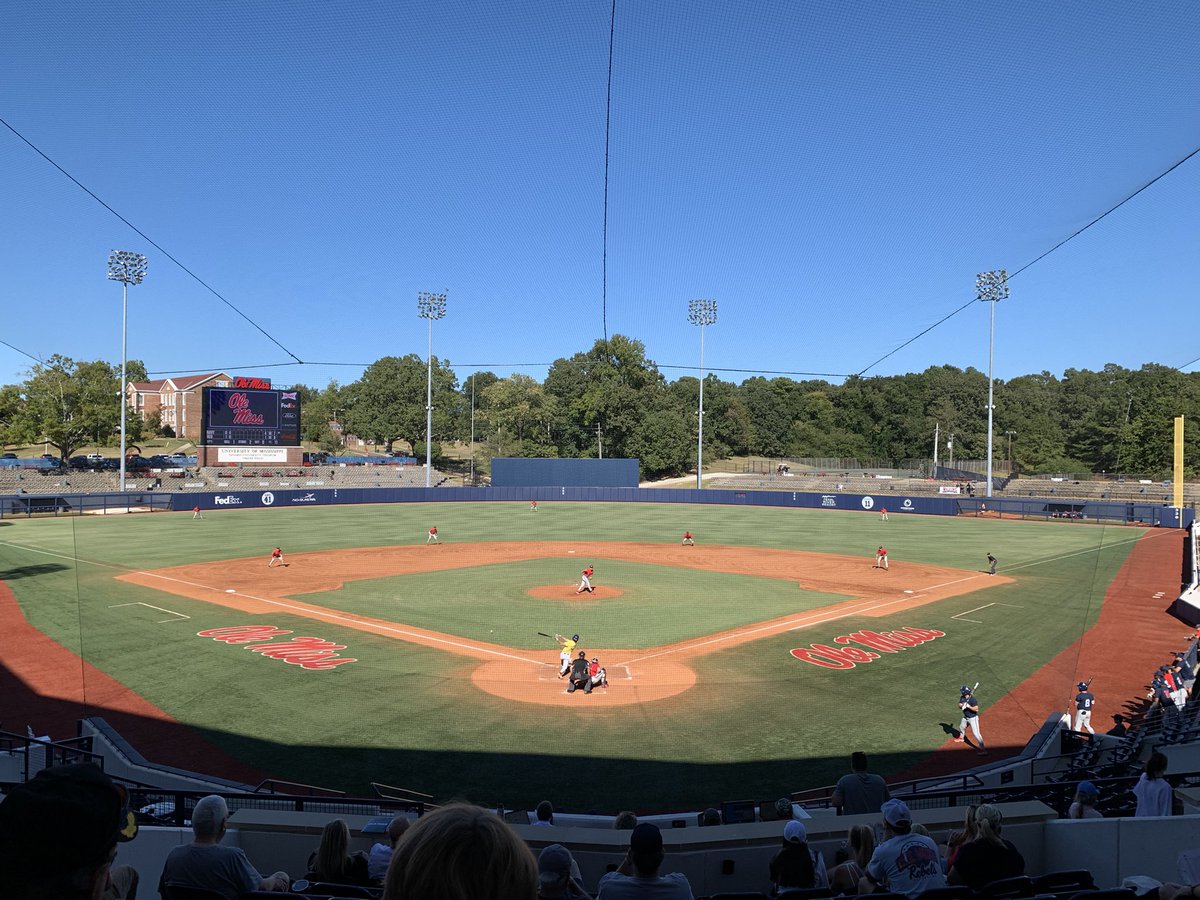 shortsm1's tweet image. How’s your Friday? @peytonchat5 @OleMissBSB #fallscrimmage