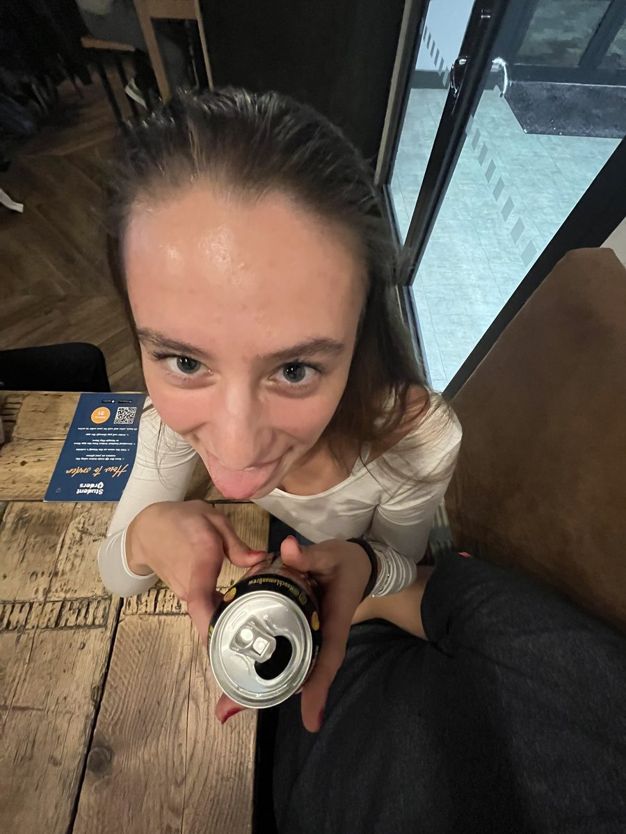 froggyreads's tweet photo. WE LOVE #HOOLAHOOCH @HoochLemonBrew https://t.co/qOnKVh00TI