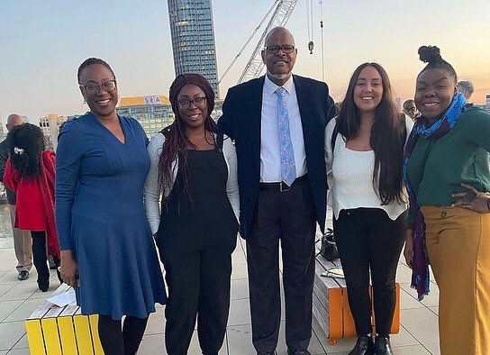 ToluAgbelusi's tweet photo. When your publisher @JacarandaBooks celebrates 10 years in the industry, a turn up is required and a lot of fun was had. Nothing but praise for @valrey @jreadsalot and the rest of team. It was also a joy to see fellow #TwentyIn2020 authors and other good people https://t.co/7J1MvjPPKh