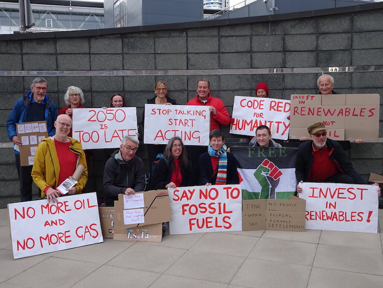 SurreyPensions's tweet photo. Today we supported 7 other climate groups at the Border to Coast Pensions Partnership 2022 conference. 

We're calling on Councillors in charge of local government pension funds to divest their oil &amp; gas investments of over £1.3 billion. 

📷credit: South Yorkshire Fossil Free https://t.co/ndKEF5vUe0