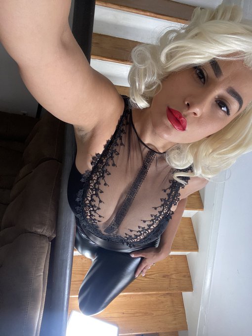 I&rsquo;m a Barbie girl in a Barbie world  I&rsquo;m fantastic now run your plastic!! https://t.co/5wffO6n9Ae<a href="/tag/bondage"class="tags"><span>#bondage</span></a>
