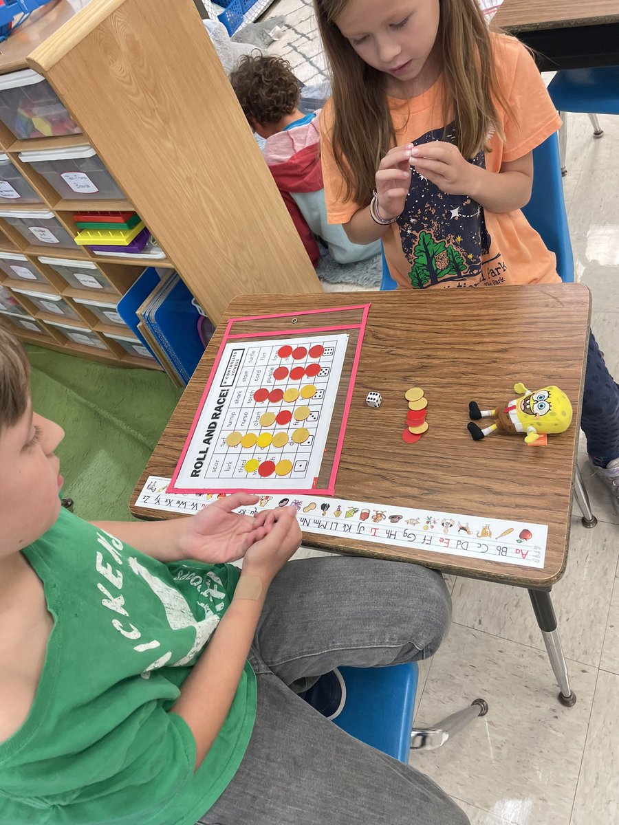Fun Phonics Friday! Ending our week racing to the top of r-controlled vowels! 🎲💙 #beartavernpride