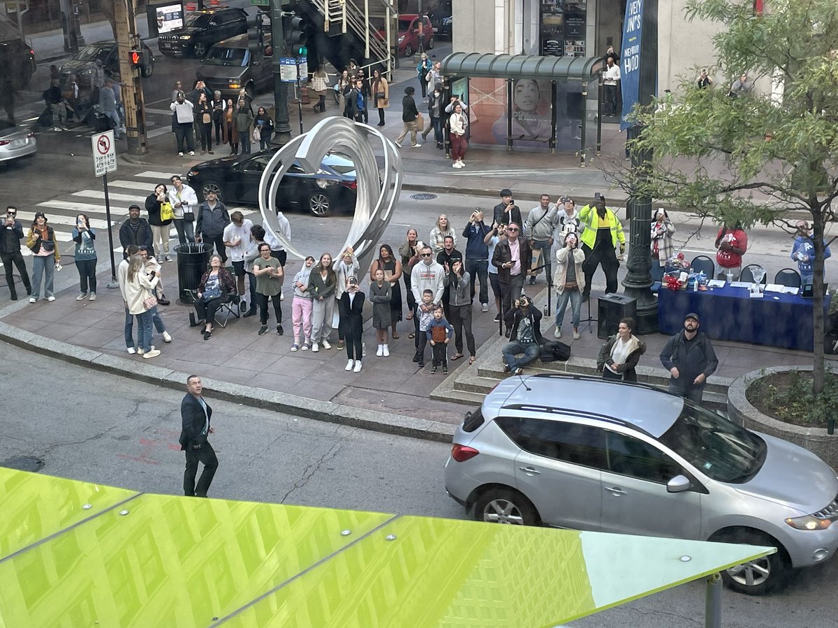 RoGazga's tweet photo. What’s everyone looking at? Stay tuned! #TheWit https://t.co/LTdktYG2Ve