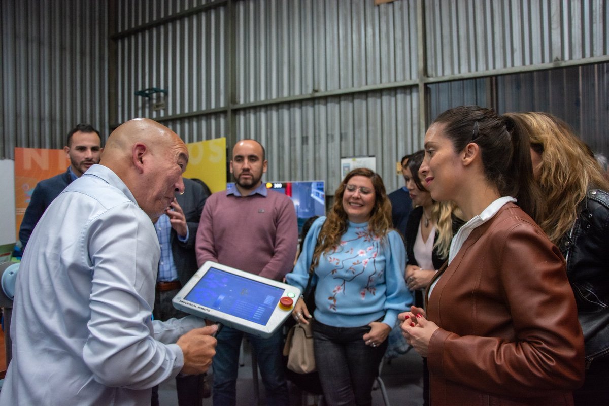 LegislaturaLR's tweet photo. La vicegob @Florelop presidió la apertura d la Usina de Industrias en el Parque Industrial. Evento q pone en valor el desarrollo industrial d #LRioja, propicia la innovación de los procesos productivos, da a conocer las últimas tendencias tecnológicas, digitales y productivas
⤵️ https://t.co/nsiXMOmzzO
