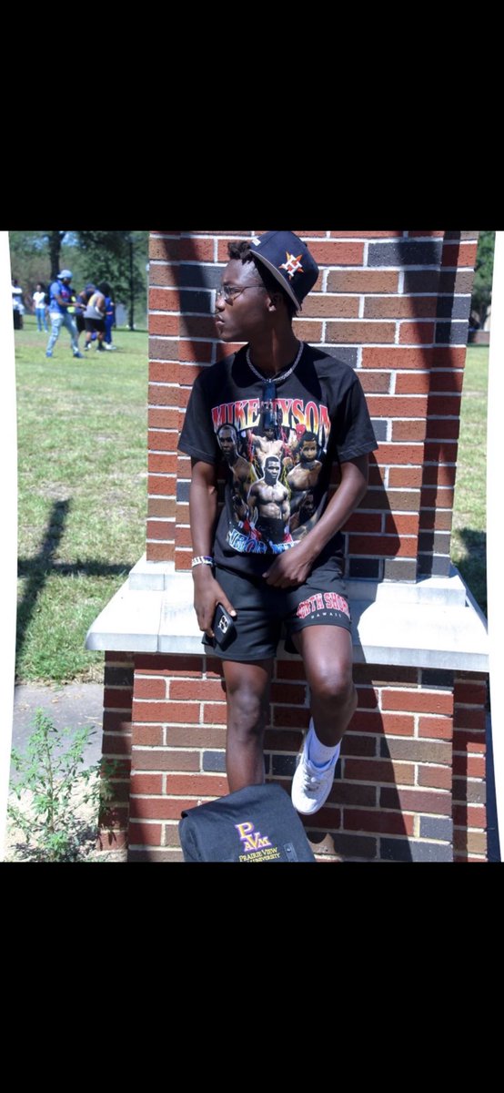 sheluvmeechyy's tweet photo. Made it in The Legendary Haus of Vision Modeling Troupe org.🗣 @TheHausPvamu #Cycle7 #AGTG https://t.co/9uVx3FFzmk