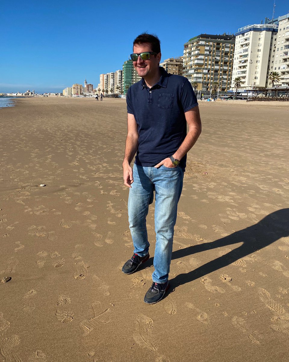 ionztomo16's tweet photo. En mi playa favorita 🏖😎 #playadelavictoria #cadiz #fotos https://t.co/4ZT53LSTtJ