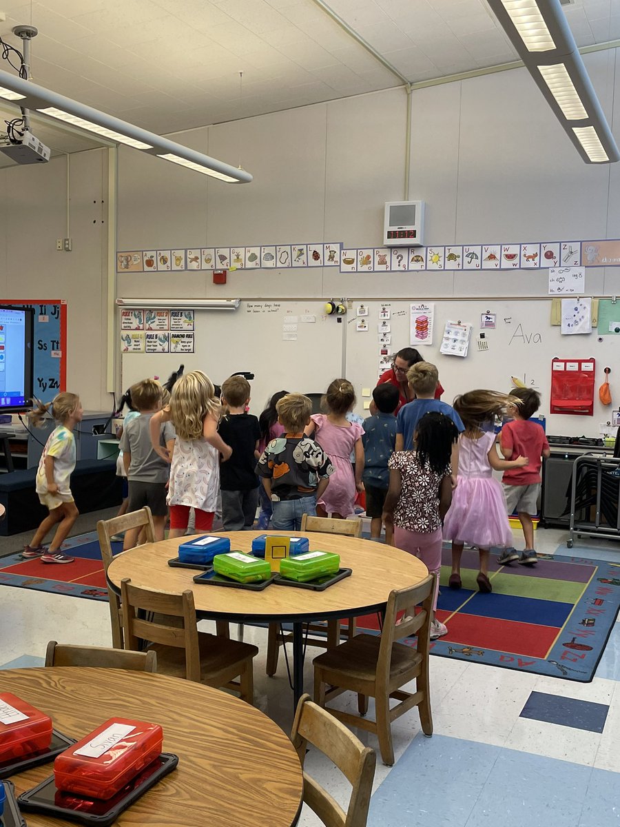 WCsup's tweet image. Great visit to @MurwoodWC this morning with County Superintendent @SupCCCOE