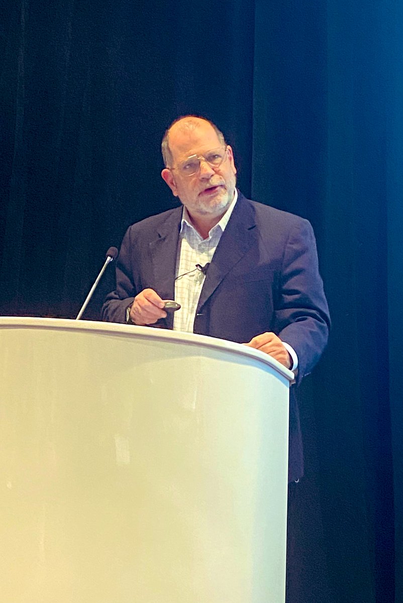 MacmillanEcon's tweet photo. @tylercowen speaks on Current Trends in the Global Economy. #EconEd2022 https://t.co/uzelRSXY2x