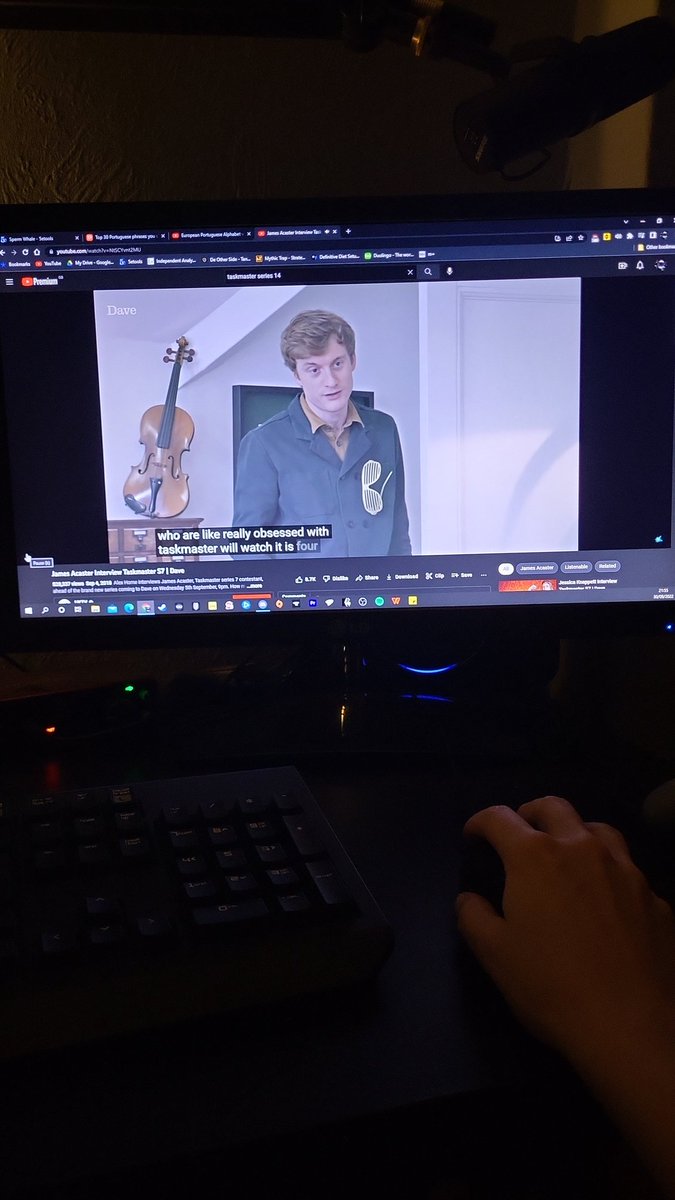 Elizabeth Oliver tweet media