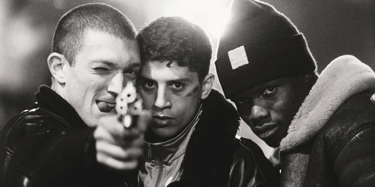 momo_cat16's tweet photo. La Haine, a classic favorite by Mathieu Kassovitz. &amp; A young Vincent Kassel. Also classic. https://t.co/vQBoxF5PyO