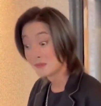 xdelulux01's tweet photo. AJAJAJAJAJAJJAJAJAJAJAJAJAJAJA LOS OJOS AJAJAJAJAJAJAJAJAJJA 
Hyun Joong: ????? https://t.co/en49CXlLD5