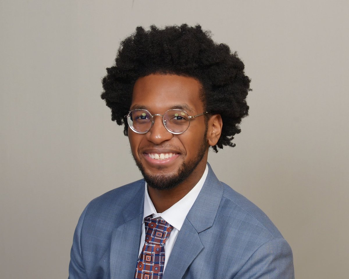 Hi #MedTwitter
Im Uwa, a 4th year <a href="/UMmedschool/">University of Maryland School of Medicine</a> applying into #Anesthesiology (the best specialty 🤫)
Shouts out to @graceful__lee @CameranBurt &amp; <a href="/NdikaZelle/">Zelle Ndika</a> for convincing me to post 😂
Looking forward to connecting with everyone #Match2023 #ANES22