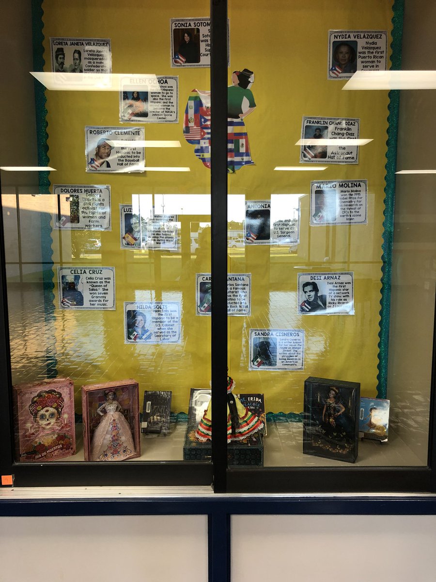 HumbleISD_SMS's tweet photo. Our halls are looking festive with the addition of Hispanic Heritage decorations!  #goSMScats #bettereveryday https://t.co/WnukG13KEN