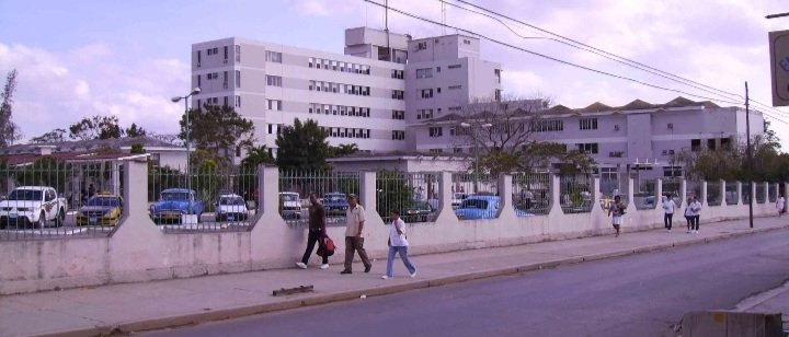 Servicios Farmaceuticos DMS Colon tweet media