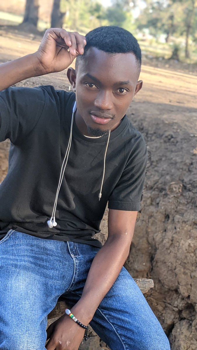 ChudaOfficial's tweet photo. uxiku mwema all of them .... nawapenda.. https://t.co/SHljtqyPhG